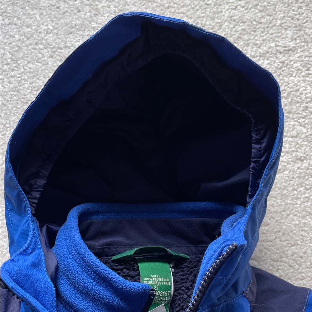 LL Bean. 2T. Weather resistant shell and fleece liner. Blue. - Picture 5 of 7